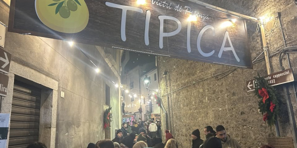 Tipica 2025: L'Azienda Agricola Bello porta l'eccellenza di Due Cuori Olio EVO alla Fiera di Vietri di Potenza